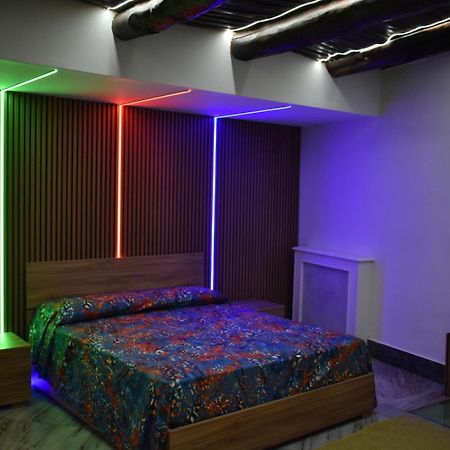 La Dimora Di Toto Hotell Neapel Exteriör bild