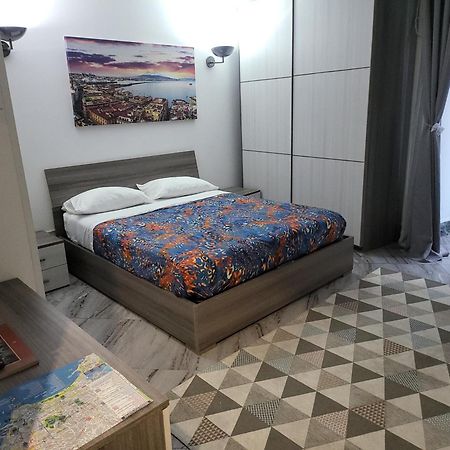 La Dimora Di Toto Hotell Neapel Exteriör bild