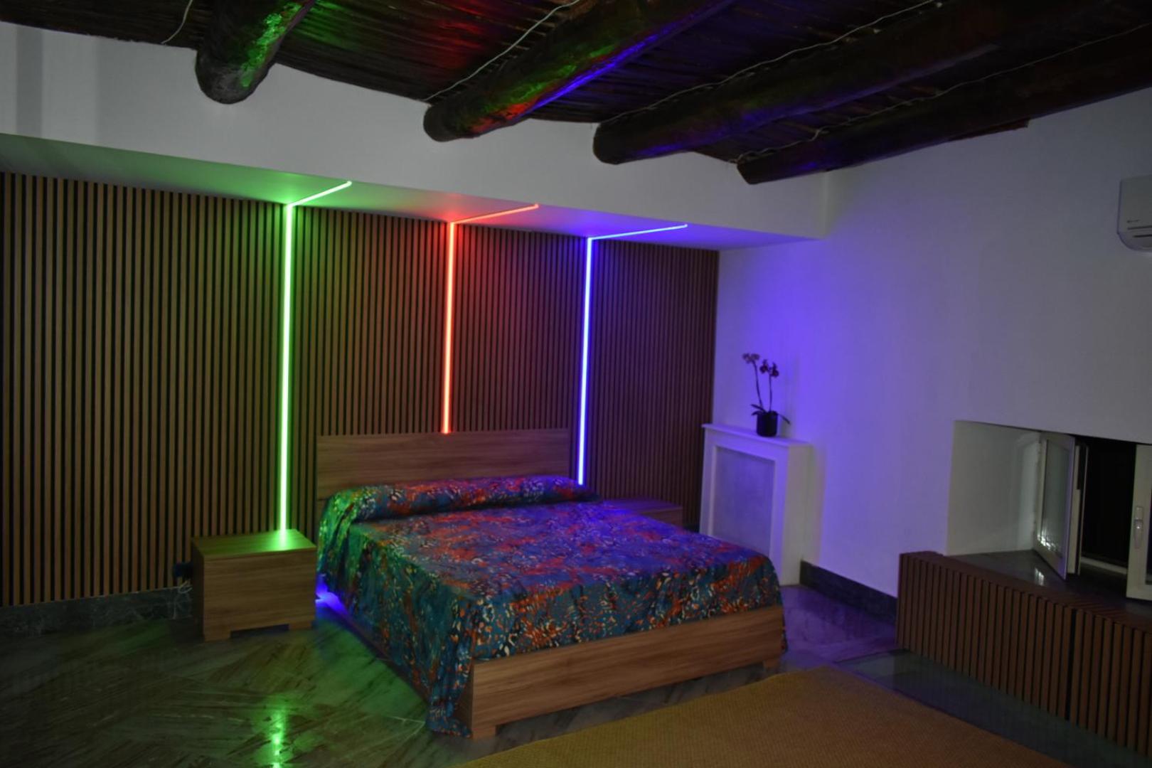 La Dimora Di Toto Hotell Neapel Exteriör bild
